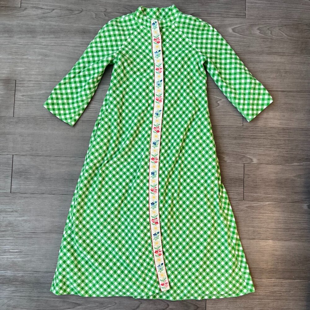 Vintage 60s Green Gingham Scandinavian Edelweiss Trim House Coat Size S